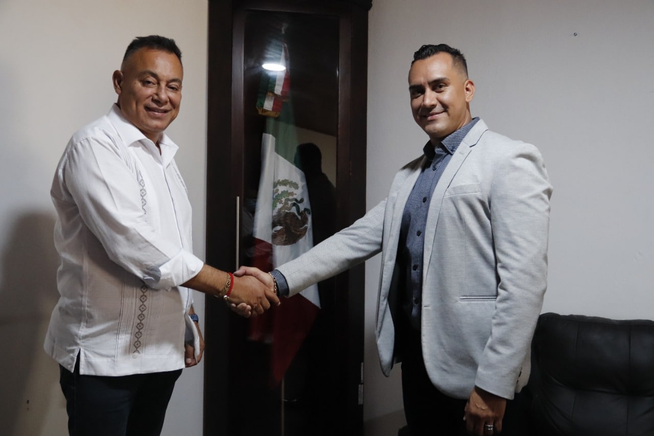 Nombra Chente Castellanos a Eric Ortiz como presidente del DIF Municipal de Xoxocotlán