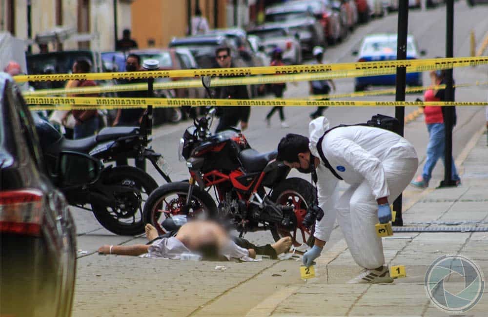 Disparan a presunto asaltante en pleno Centro Histórico de Oaxaca