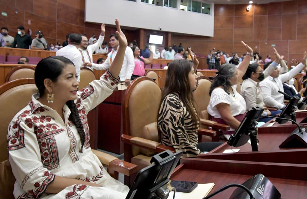 Legisla Congreso para garantizar paridad de género en Oaxaca