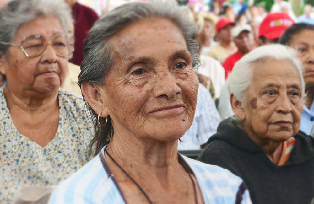 Reforman leyes en Oaxaca para proteger a personas adultas mayores