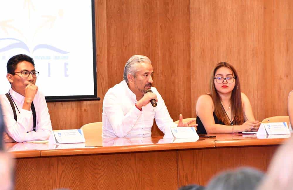 Estudiantes, agentes de cambio para la UABJO y Oaxaca: Rector Cristian Carreño