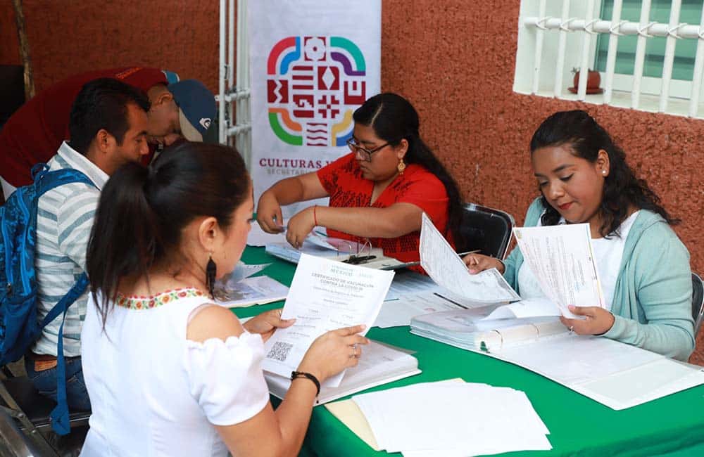 Recibe Seculta propuestas de delegaciones que buscan participar en la Guelaguetza 2023