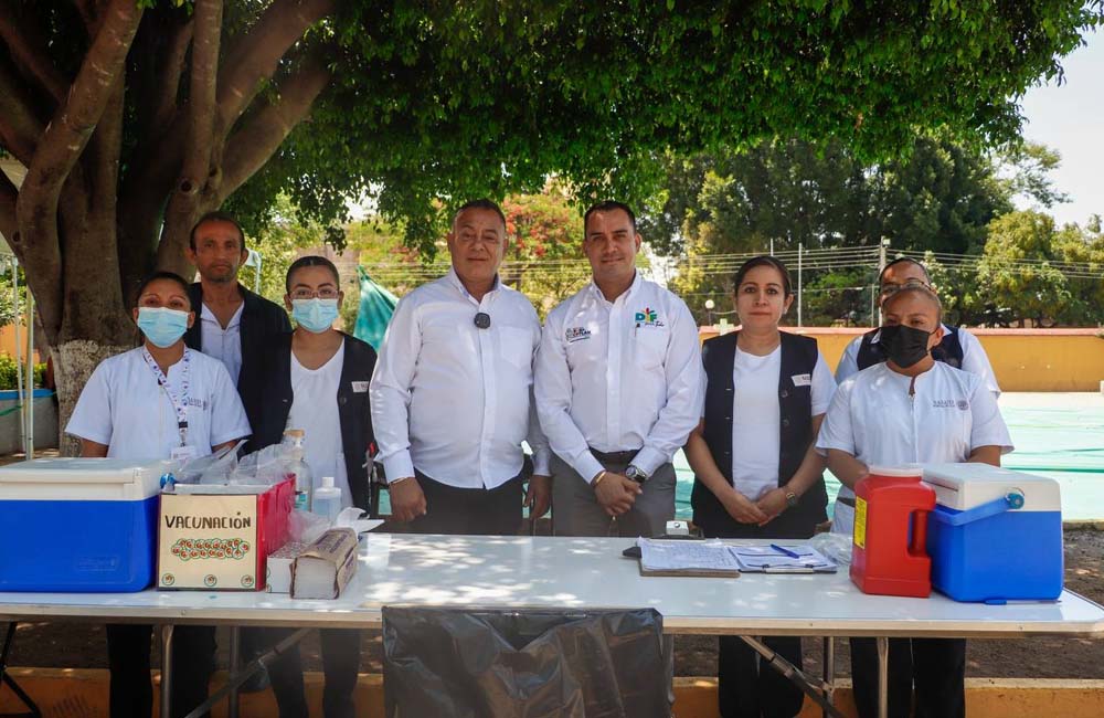 Trabaja DIF Municipal de Santa Cruz Xoxocotlán por la salud de las familias