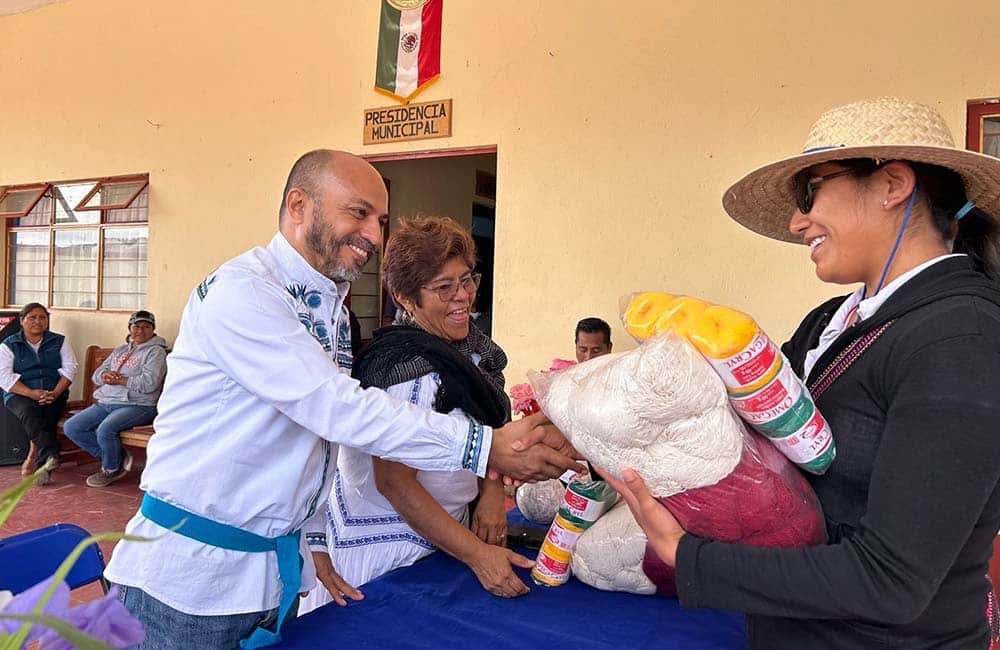 Activan acciones de rescate de artesanía textil en la Mixteca