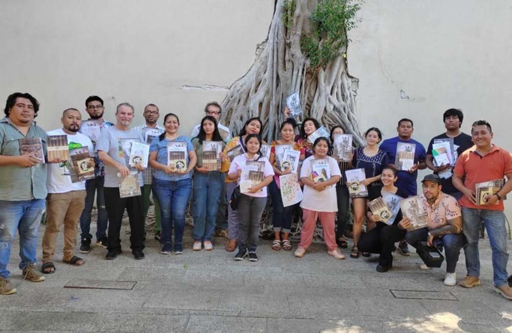 Escuela de Artes UABJO recibe importante acervo en zapoteco