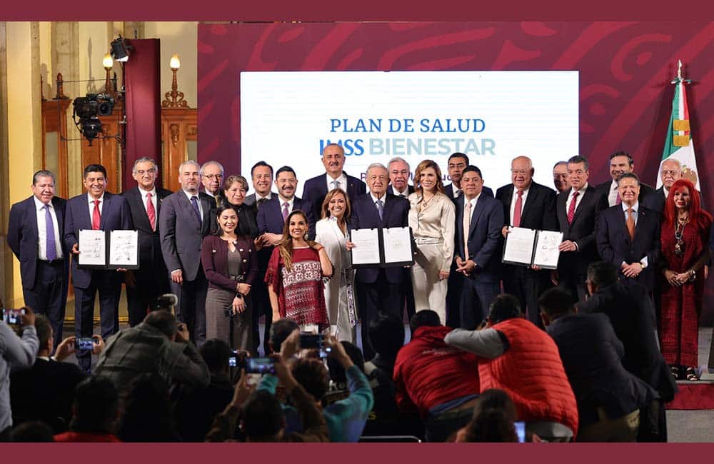 Firma Oaxaca Acuerdo Nacional para una salud pública, universal y gratuita
