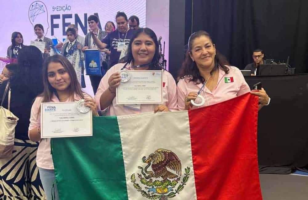 Estudiantes del Cobao ganan medalla de plata en Feria de Ciencias de Brasil