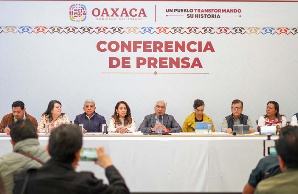 De manera integral se mejorará la distribución del agua en Oaxaca