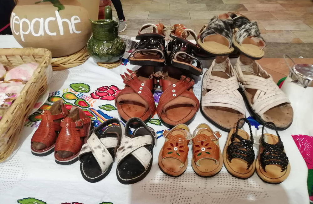 Invitan a la exposición y venta de artesanías en Tlacolula de Matamoros