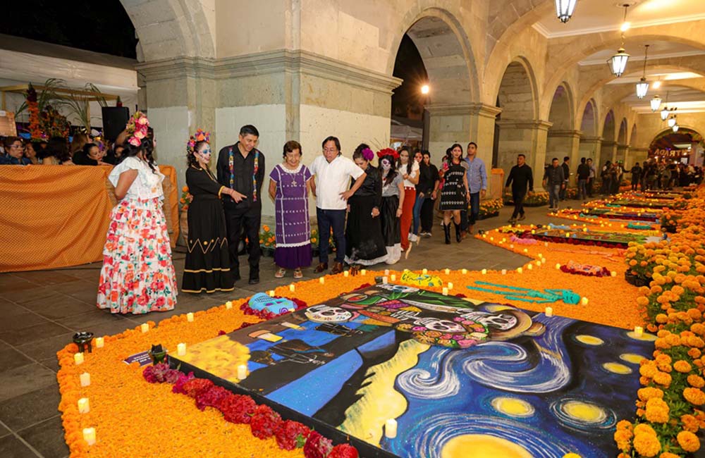 Presentan la cosmovisión de la muerte en 17 altares de los pueblos originarios de Oaxaca