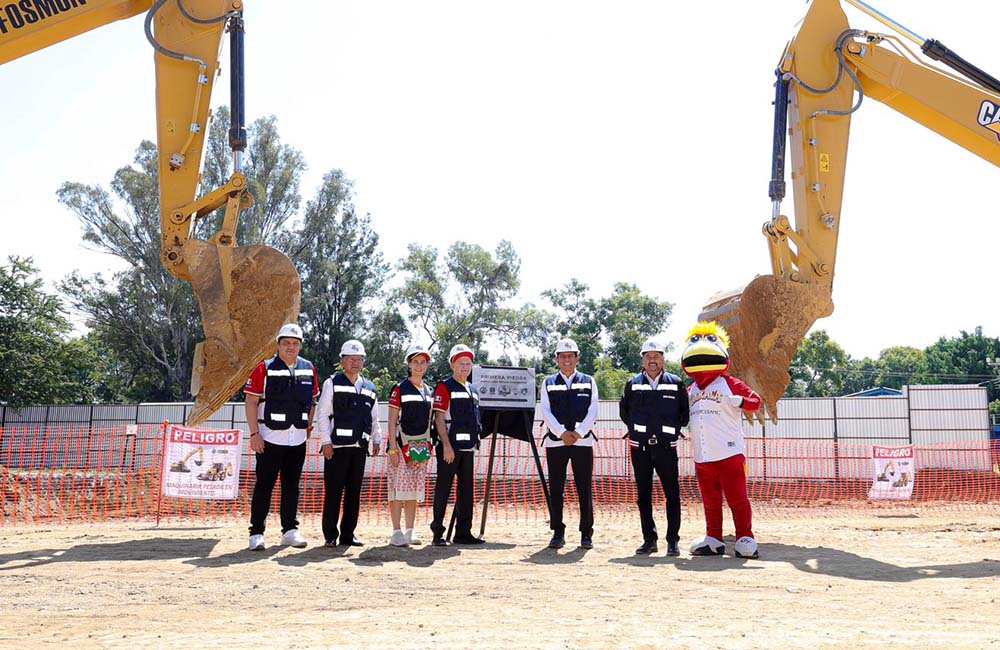 Colocan primera piedra del nuevo estadio de béisbol de los Guerreros de Oaxaca