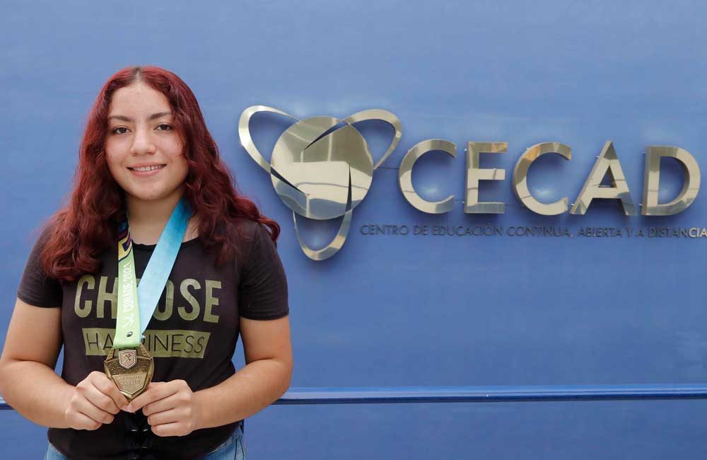 Alumna-del-CECAD-–UABJO,-gana-Medalla-de-Oro-en-Lucha-Olímpica
