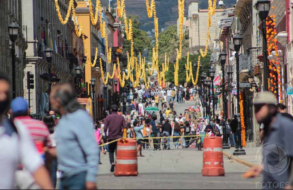 COVID-OAXACA-ZÓCALO-MUERTOS