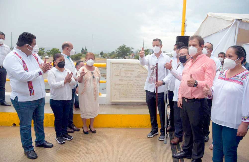 Fortalece-Gobierno-de-Oaxaca-infraestructura-de-Santa-Cruz-Amilpas-6