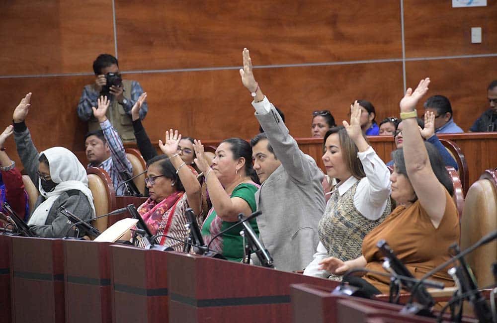 Legisladores piden sancionar a Pemex