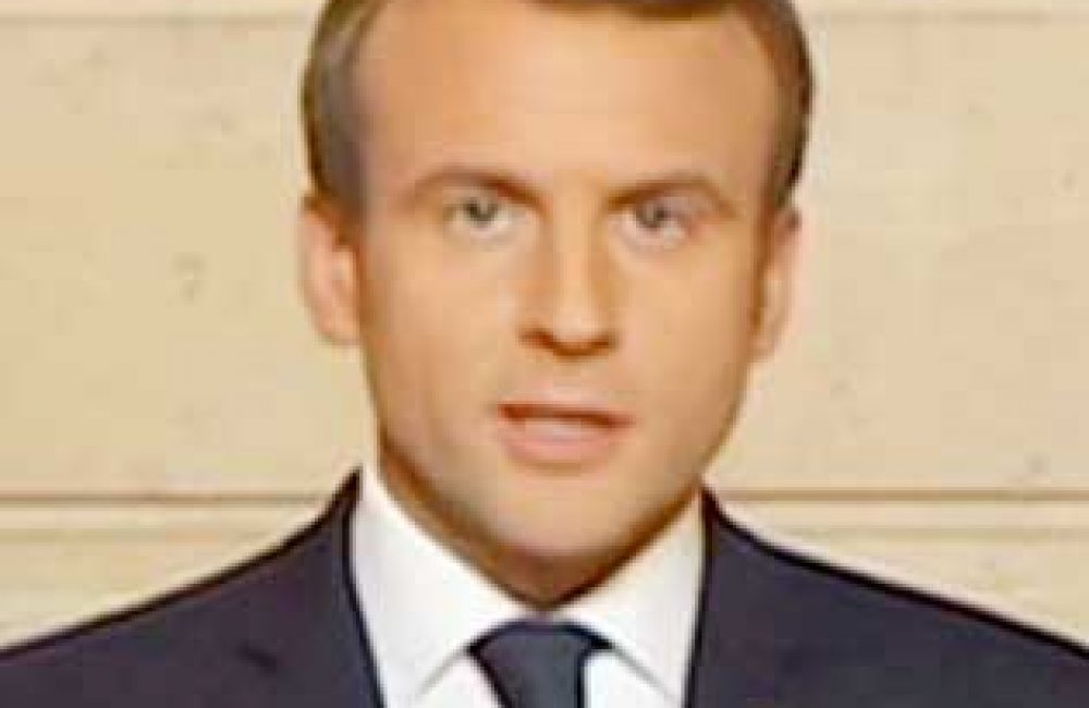 Macron-1