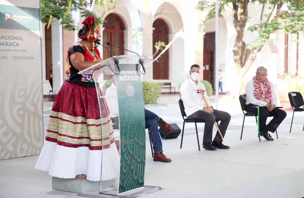 Mujer-Tehuana-y-Obrador-y-Murat