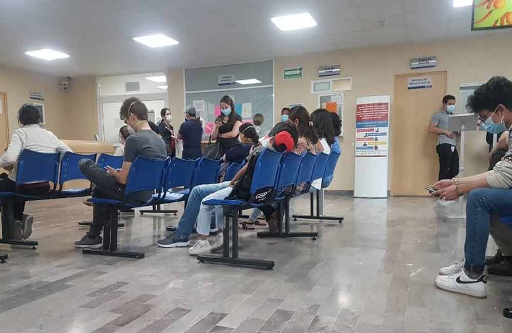 Sala-de-espera-hospital-COVID