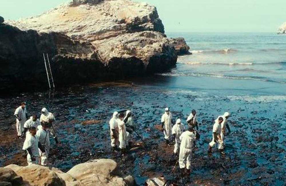derrame-de-petróleo-en-la-costa-de-Perú